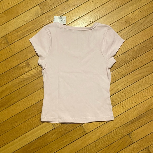 NWT Ricki’s Pink Ribbed Scoop Neck Tee - Size M - Picture 4 of 5